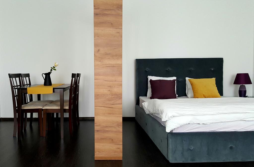 Parlament Fancy Apartments Bucureşti Ngoại thất bức ảnh